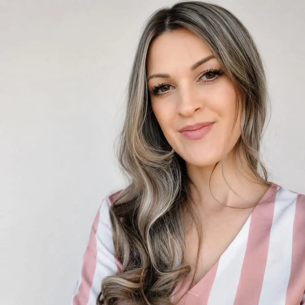 Roxana-Ionela Milian - Agent de Vânzări